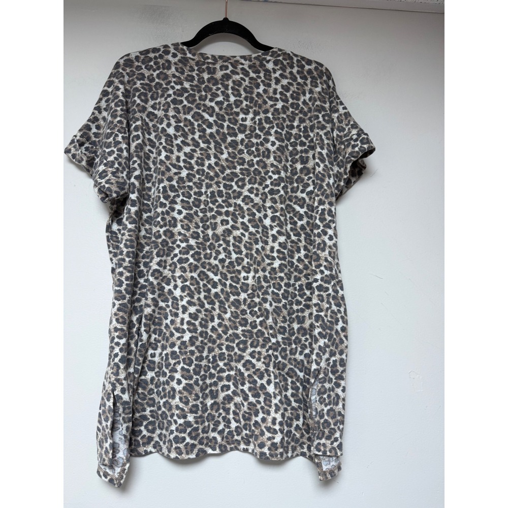 ZENANA Leopard Print V Neck Tunic Dress Shirt XL Made‎ In Vietnam - Picture 6 of 7
